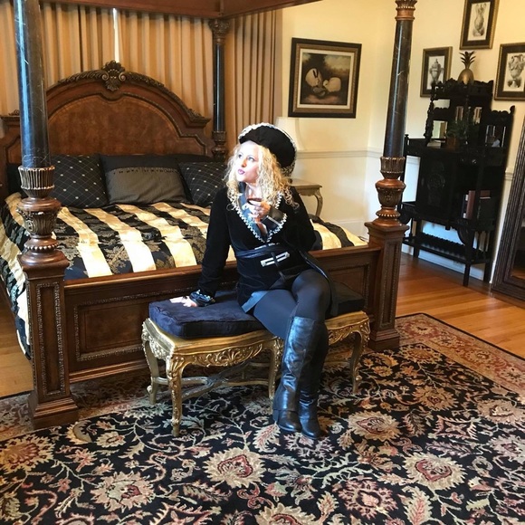 Meet your Posher, Brandi - Picture 5 of 8